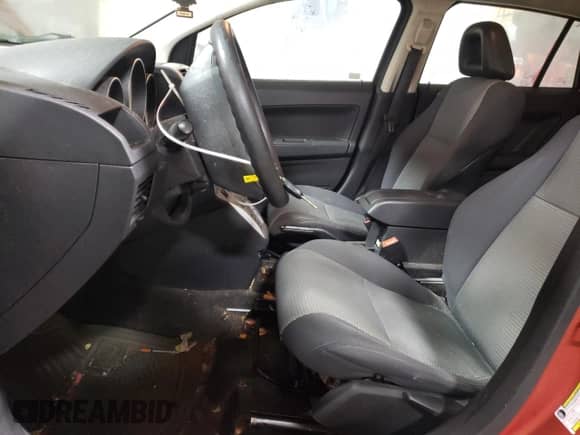 2009 Dodge Caliber SXT с VIN 1B3HB48A39D126037, выставлен на аукционе Copart как лот 84318964 с пробегом 171 072 миль миль и Списание • Salvage title. История ставок и продаж доступна на DreamBid. Изображение 7.