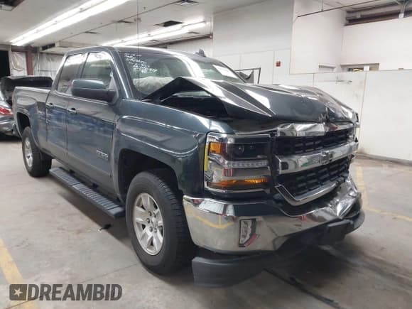 ✅ 2018 Chevrolet Silverado 1500 LT • VIN: 1GCRCREH6JZ161354 • Лот: 43473407. Опубликован ранее на IAAI с пробегом 124 840 миль. Бесплатный доступ к архиву аукционных продаж из США и подробный отчёт об истории автомобиля на DreamBid. Изображение 1.