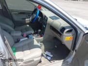 ✅ 2004 Volvo S40 • VIN: YV1VS27504F042565 • Лот: 42427264. Опубликован ранее на IAAI с пробегом 79 240 миль. Бесплатный доступ к архиву аукционных продаж из США и подробный отчёт об истории автомобиля на DreamBid. Изображение 5.