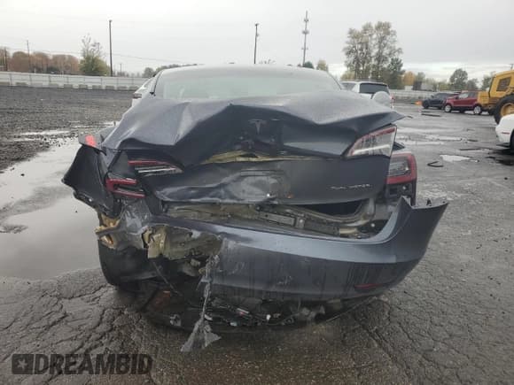 ✅ 2018 Tesla Model 3 Long Range Battery • VIN: 5YJ3E1EB0JF104215 • Lot: 91839935. Listed on Copart with 33,940 mi. Free auction sales archive from the USA and detailed vehicle history report at DreamBid. Image 6.