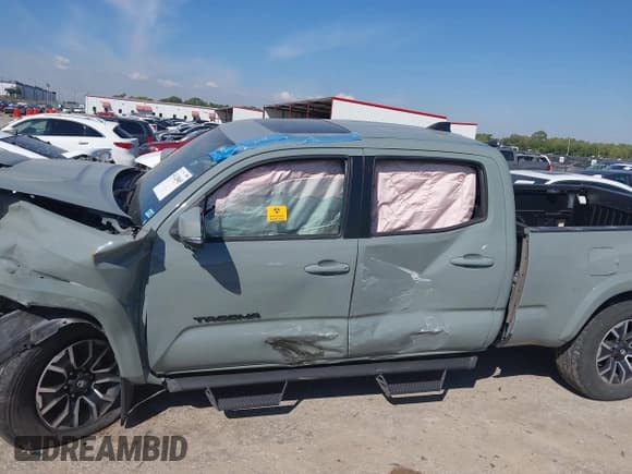 ✅ 2023 Toyota Tacoma TRD Off Road • VIN: 3TMDZ5BN6PM151736 • Lot: 43328465. Wystawiony na IAAI z przebiegiem Nie podano. Bezpłatny archiwum sprzedaży aukcyjnych z USA i szczegółowy raport historii pojazdu na DreamBid. Zdjęcie 13.