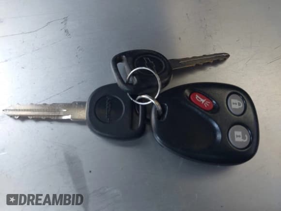 ✅ 2007 Chevrolet Silverado 2500HD LT1 • VIN: 1GCHK23D57F157098 • Lot: 41987900. Wystawiony na IAAI z przebiegiem 358 398 mil. Bezpłatny archiwum sprzedaży aukcyjnych z USA i szczegółowy raport historii pojazdu na DreamBid. Zdjęcie 11.