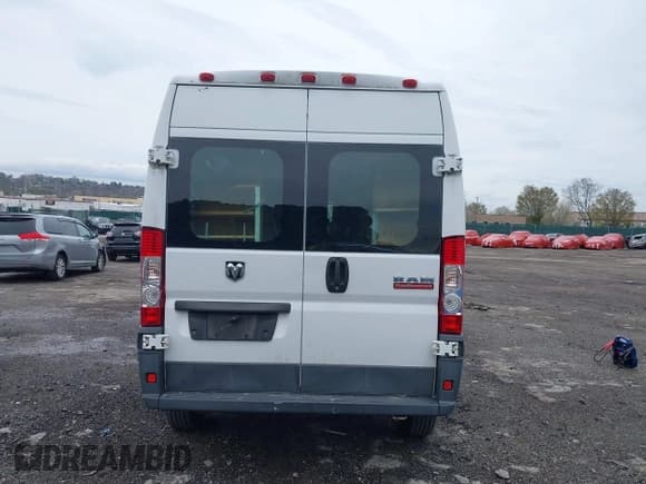 ✅ 2014 Ram ProMaster Cargo • VIN: 3C6TRVCG1EE107735 • Lot: 41951259. Wystawiony na IAAI z przebiegiem 91 067 mil. Bezpłatny archiwum sprzedaży aukcyjnych z USA i szczegółowy raport historii pojazdu na DreamBid. Zdjęcie 16.