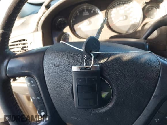 ✅ 2007 Chevrolet Tahoe LT • VIN: 1GNFC13067R228696 • Lot: 43803901. Listed on IAAI with 303,489 mi. Free auction sales archive from the USA and detailed vehicle history report at DreamBid. Image 11.