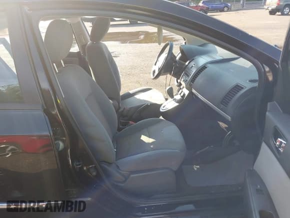 ✅ 2011 Nissan Sentra S • VIN: 3N1AB6AP0BL686837 • Lot: 42754478. Wystawiony na IAAI z przebiegiem 87 990 mil. Bezpłatny archiwum sprzedaży aukcyjnych z USA i szczegółowy raport historii pojazdu na DreamBid. Zdjęcie 5.