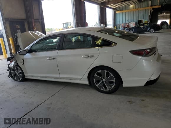 ✅ 2019 Hyundai Sonata • VIN: KMHE14L24KA093783 • Лот: 65738025. Опубликован ранее на Copart с пробегом Не указан. Бесплатный доступ к архиву аукционных продаж из США и подробный отчёт об истории автомобиля на DreamBid. Изображение 2.