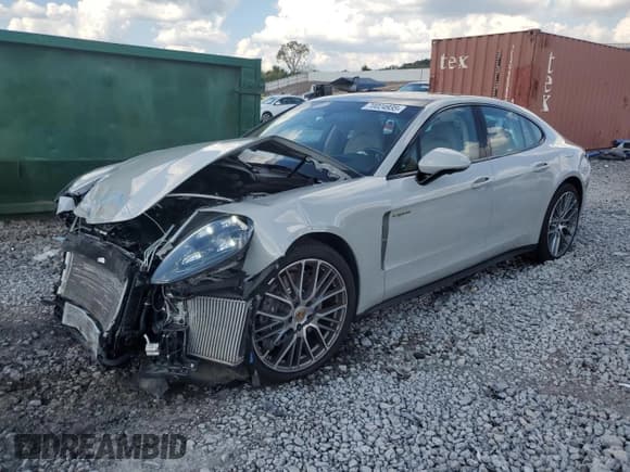 ✅ 2022 Porsche Panamera 4 E-Hybrid • VIN: WP0AE2A7XNL125252 • Lot: 70024935. Wystawiony na Copart z przebiegiem 35 127 mil. Bezpłatny archiwum sprzedaży aukcyjnych z USA i szczegółowy raport historii pojazdu na DreamBid. Zdjęcie 1.