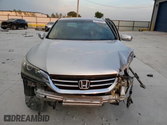 ✅ 2014 Honda Accord EX-L • VIN: 1HGCR3F88EA028293 • Lot: 82728555. Listed on Copart with Not provided. Free auction sales archive from the USA and detailed vehicle history report at DreamBid. Image 5.