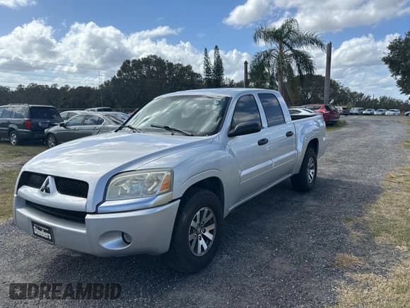 ✅ 2008 Mitsubishi Raider LS • VIN: 1Z7HC28K48S619975 • Lot: 78905984. Wystawiony na Copart z przebiegiem 170 095 mil. Bezpłatny archiwum sprzedaży aukcyjnych z USA i szczegółowy raport historii pojazdu na DreamBid. Zdjęcie 2.