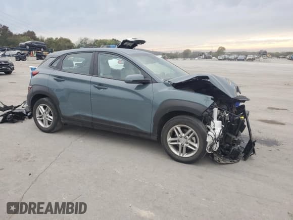 ✅ 2022 Hyundai Kona SE • VIN: KM8K22AB0NU764442 • Лот: 73220054. Опубликован ранее на Copart с пробегом 17 974 миль. Бесплатный доступ к архиву аукционных продаж из США и подробный отчёт об истории автомобиля на DreamBid. Изображение 4.