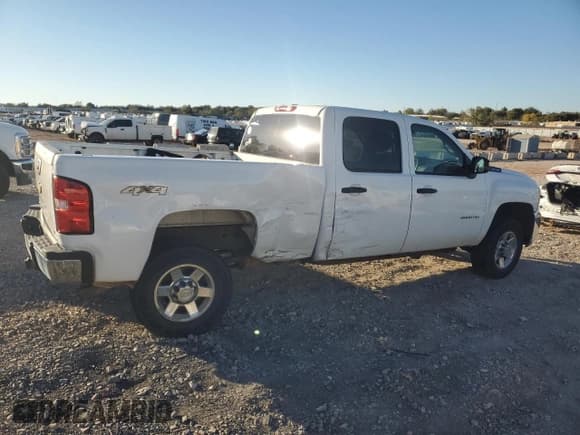 ✅ 2010 Chevrolet Silverado 2500HD LT • VIN: 1GC4KXBG5AF111415 • Лот: 90947605. Опубликован ранее на Copart с пробегом Не указан. Бесплатный доступ к архиву аукционных продаж из США и подробный отчёт об истории автомобиля на DreamBid. Изображение 3.