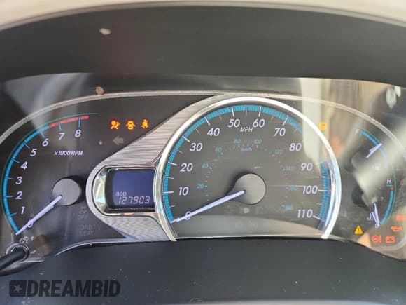 ✅ 2014 Toyota Sienna XLE • VIN: 5TDYK3DC8ES458103 • Lot: 91383175. Listed on Copart with 127,903 mi. Free auction sales archive from the USA and detailed vehicle history report at DreamBid. Image 9.