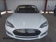 ✅ 2013 Tesla Model S • VIN: 5YJSA1DN1DFP20688 • Lot: 43139207. Wystawiony na IAAI z przebiegiem Nie podano. Bezpłatny archiwum sprzedaży aukcyjnych z USA i szczegółowy raport historii pojazdu na DreamBid. Zdjęcie 12.