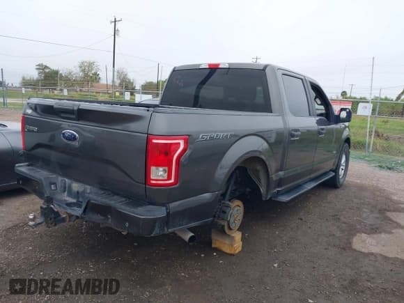 ✅ 2015 Ford F-150 XLT • VIN: 1FTEW1CP4FKE85260 • Lot: 43797705. Listed on IAAI with 266,630 mi. Free auction sales archive from the USA and detailed vehicle history report at DreamBid. Image 6.