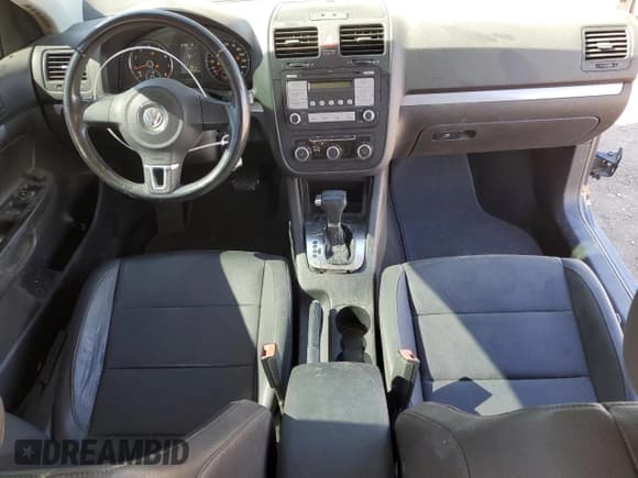 ✅ 2010 Volkswagen Jetta Limited Edition • VIN: 3VWAZ7AJ1AM102283 • Lot: 44348575. Listed on Copart with 125,463 mi. Free auction sales archive from the USA and detailed vehicle history report at DreamBid. Image 8.