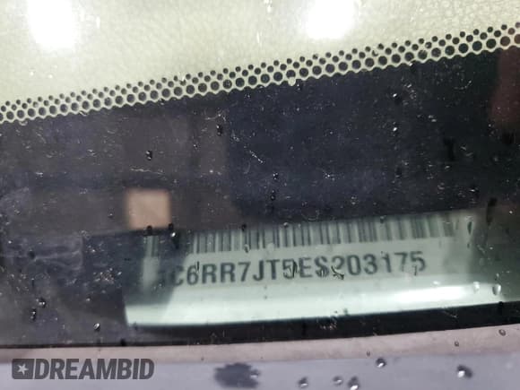 ✅ 2014 Ram 1500 Laramie • VIN: 1C6RR7JT5ES203175 • Лот: 90681655. Опубликован ранее на Copart с пробегом 192 741 миль. Бесплатный доступ к архиву аукционных продаж из США и подробный отчёт об истории автомобиля на DreamBid. Изображение 14.