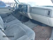✅ 2001 Chevrolet Suburban LT • VIN: 3GNEC16T21G185855 • Лот: 43623902. Опубликован ранее на IAAI с пробегом 187 448 миль. Бесплатный доступ к архиву аукционных продаж из США и подробный отчёт об истории автомобиля на DreamBid. Изображение 5.