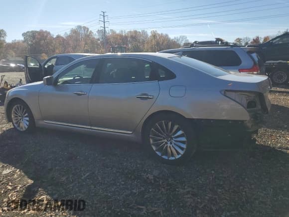 ✅ 2014 Hyundai Equus Signature • VIN: KMHGH4JH0EU076414 • Lot: 91071365. Listed on Copart with 190,280 mi. Free auction sales archive from the USA and detailed vehicle history report at DreamBid. Image 2.