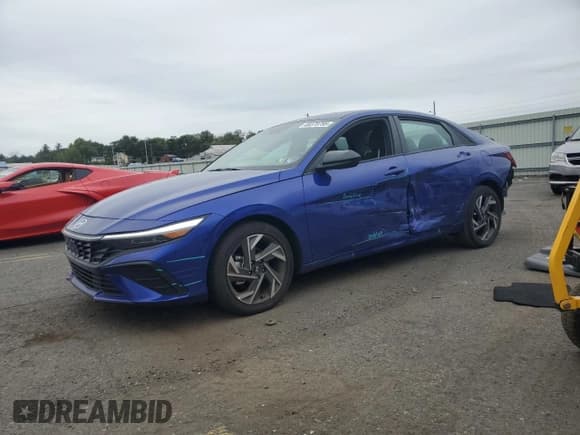 ✅ 2025 Hyundai Elantra SEL Sport • VIN: KMHLM4DGXSU996009 • Lot: 80370785. Listed on Copart with 6,086 mi. Free auction sales archive from the USA and detailed vehicle history report at DreamBid. Image 1.