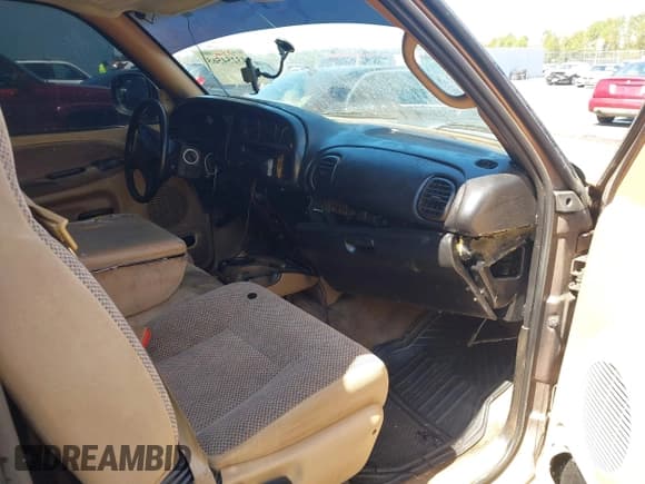 ✅ 2001 Dodge 1500 • VIN: 3B7HC13Y81M517434 • Lot: 43254565. Listed on IAAI with 358,770 mi. Free auction sales archive from the USA and detailed vehicle history report at DreamBid. Image 5.