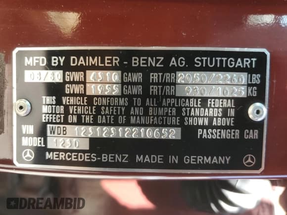 ✅ 1981 Mercedes-Benz 240 • VIN: WDB12312312210652 • Lot: 73216174. Wystawiony na Copart z przebiegiem 148 357 mil. Bezpłatny archiwum sprzedaży aukcyjnych z USA i szczegółowy raport historii pojazdu na DreamBid. Zdjęcie 12.