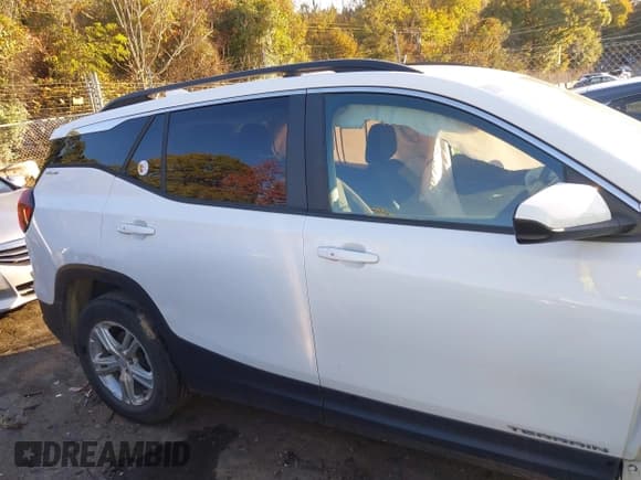 ✅ 2022 GMC Terrain SLE • VIN: 3GKALMEV5NL107373 • Лот: 43534402. Опубликован ранее на IAAI с пробегом 79 949 миль. Бесплатный доступ к архиву аукционных продаж из США и подробный отчёт об истории автомобиля на DreamBid. Изображение 13.