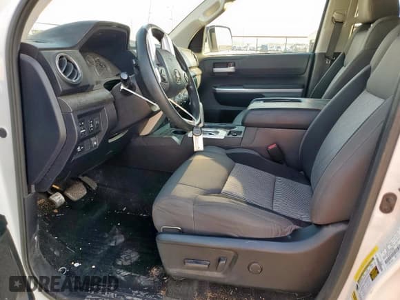 ✅ 2017 Toyota Tundra SR5 • VIN: 5TFDW5F17HX616259 • Lot: 69731325. Listed on Copart with 87,274 mi. Free auction sales archive from the USA and detailed vehicle history report at DreamBid. Image 7.