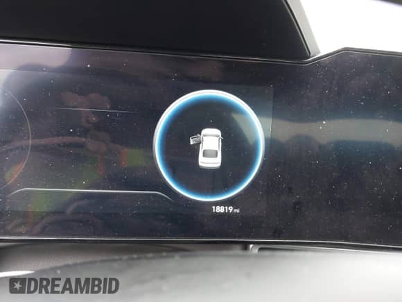 2024 Hyundai Elantra SEL z VIN KMHLM4DG5RU702252, wystawiony jako IAAI lot #43421527 z przebiegiem 18 819 mil mil oraz . Historia ofert i sprzedaży dostępna na DreamBid. Obrazek 7.