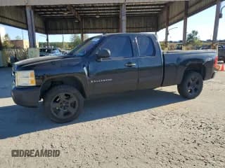 ✅ 2007 Chevrolet Silverado 1500 Work Truck • VIN: 2GCEK19C371616826 • Лот: 74201244. Опубликован ранее на Copart с пробегом 188 791 миль. Бесплатный доступ к архиву аукционных продаж из США и подробный отчёт об истории автомобиля на DreamBid. Изображение 1.