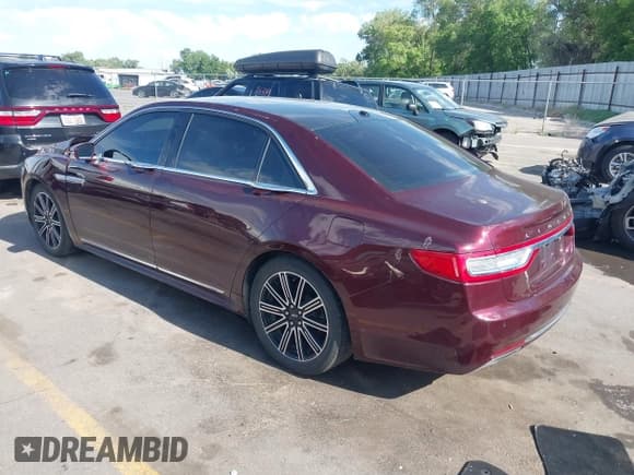 ✅ 2017 Lincoln Continental Reserve • VIN: 1LN6L9RP3H5603007 • Lot: 42373501. Listed on IAAI with 73,029 mi. Free auction sales archive from the USA and detailed vehicle history report at DreamBid. Image 3.