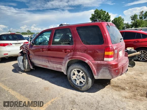 ✅ 2005 Ford Escape Limited • VIN: 1FMCU94135KB03560 • Lot: 62597925. Wystawiony na Copart z przebiegiem Nie podano. Bezpłatny archiwum sprzedaży aukcyjnych z USA i szczegółowy raport historii pojazdu na DreamBid. Zdjęcie 2.