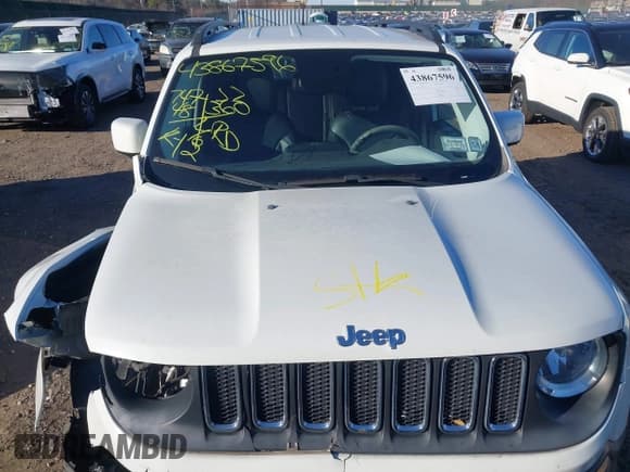 ✅ 2017 Jeep Renegade Latitude • VIN: ZACCJBBB7HPF40486 • Lot: 43867596. Listed on IAAI with 74,748 mi. Free auction sales archive from the USA and detailed vehicle history report at DreamBid. Image 12.