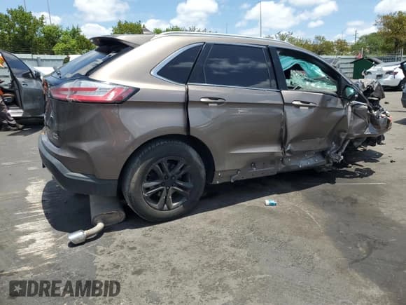 ✅ 2019 Ford Edge SEL • VIN: 2FMPK4J9XKBB13822 • Лот: 55483575. Опубликован ранее на Copart с пробегом 123 699 миль. Бесплатный доступ к архиву аукционных продаж из США и подробный отчёт об истории автомобиля на DreamBid. Изображение 3.