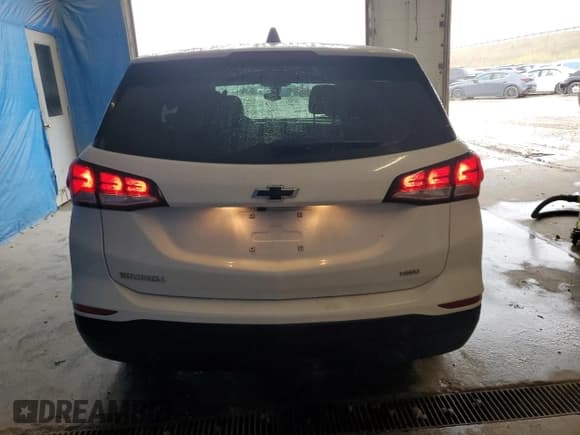 ✅ 2024 Chevrolet Equinox LS • VIN: 3GNAXSEG1RL285932 • Lot: 82289565. Listed on Copart with 18,718 mi. Free auction sales archive from the USA and detailed vehicle history report at DreamBid. Image 6.