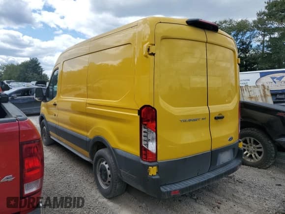 ✅ 2020 Ford Transit Cargo • VIN: 1FTYE1C86LKB41935 • Лот: 61155985. Опубликован ранее на Copart с пробегом 155 804 миль. Бесплатный доступ к архиву аукционных продаж из США и подробный отчёт об истории автомобиля на DreamBid. Изображение 2.