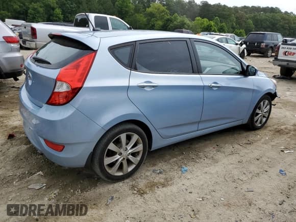 ✅ 2012 Hyundai Accent SE • VIN: KMHCU5AE6CU043498 • Лот: 57148714. Опубликован ранее на Copart с пробегом 79 464 миль. Бесплатный доступ к архиву аукционных продаж из США и подробный отчёт об истории автомобиля на DreamBid. Изображение 3.