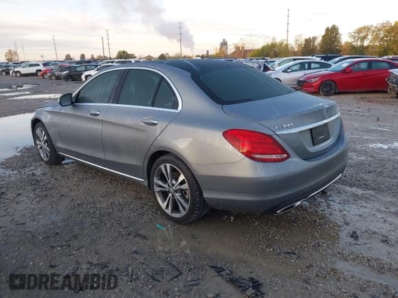 ✅ 2016 Mercedes-Benz C 300 • VIN: 55SWF4KB4GU135149 • Lot: 43584990. Listed on IAAI with 91,350 mi. Free auction sales archive from the USA and detailed vehicle history report at DreamBid. Image 3.