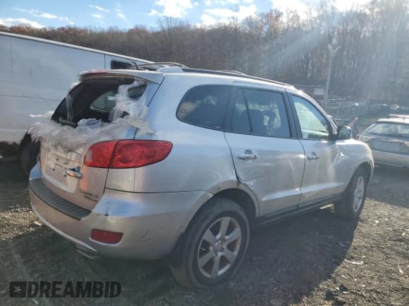 ✅ 2008 Hyundai Santa Fe SE • VIN: 5NMSH73E18H223029 • Lot: 92869815. Wystawiony na Copart z przebiegiem 166 569 mil. Bezpłatny archiwum sprzedaży aukcyjnych z USA i szczegółowy raport historii pojazdu na DreamBid. Zdjęcie 3.