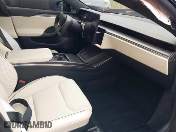 ✅ 2022 Tesla Model S Plaid • VIN: 5YJSA1E67NF479549 • Lot: 43489953. Listed on IAAI with 45,550 mi. Free auction sales archive from the USA and detailed vehicle history report at DreamBid. Image 5.