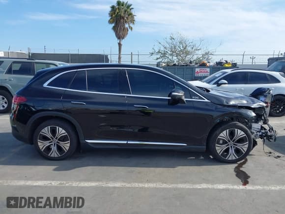 ✅ 2023 Mercedes-Benz EQE 350 • VIN: 4JGGM1CB7PA030859 • Lot: 42045741. Listed on IAAI with 24,276 mi. Free auction sales archive from the USA and detailed vehicle history report at DreamBid. Image 13.