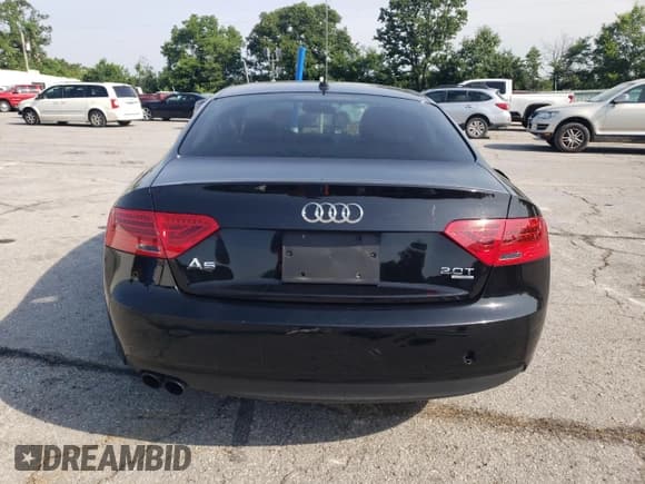 ✅ 2013 Audi A5 Premium • VIN: WAUCFAFR2DA060723 • Lot: 59953415. Wystawiony na Copart z przebiegiem 111 059 mil. Bezpłatny archiwum sprzedaży aukcyjnych z USA i szczegółowy raport historii pojazdu na DreamBid. Zdjęcie 6.