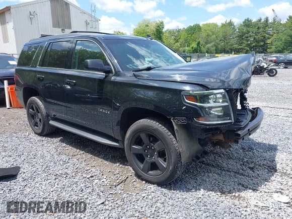 ✅ 2017 Chevrolet Tahoe LT • VIN: 1GNSKBKC9HR352109 • Lot: 42409091. Listed on IAAI with 88,981 mi. Free auction sales archive from the USA and detailed vehicle history report at DreamBid. Image 1.