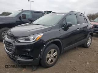 2020 Chevrolet Trax LT z VIN KL7CJPSB4LB004379, wystawiony jako Copart lot #90068645 z przebiegiem 109 867 mil mil oraz Czysty tytuł • Clean title. Historia ofert i sprzedaży dostępna na DreamBid. Obrazek 1.