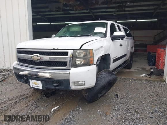 ✅ 2007 Chevrolet Silverado 1500 1LT • VIN: 2GCEC19J371593723 • Лот: 43548611. Опубликован ранее на IAAI с пробегом 282 500 миль. Бесплатный доступ к архиву аукционных продаж из США и подробный отчёт об истории автомобиля на DreamBid. Изображение 2.