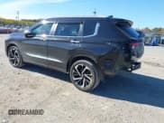 ✅ 2022 Mitsubishi Outlander SE • VIN: JA4J4UA85NZ084169 • Лот: 43556358. Опубликован ранее на IAAI с пробегом 98 687 миль. Бесплатный доступ к архиву аукционных продаж из США и подробный отчёт об истории автомобиля на DreamBid. Изображение 3.