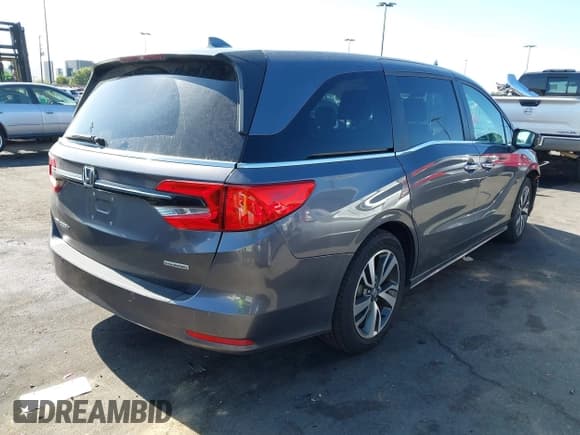 ✅ 2023 Honda Odyssey Touring • VIN: 5FNRL6H84PB018606 • Лот: 43496824. Опубликован ранее на IAAI с пробегом 35 645 миль. Бесплатный доступ к архиву аукционных продаж из США и подробный отчёт об истории автомобиля на DreamBid. Изображение 4.