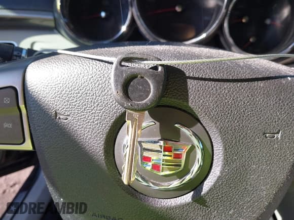 ✅ 2010 Cadillac CTS Performance • VIN: 1G6DJ5EV9A0109075 • Lot: 41701686. Wystawiony na IAAI z przebiegiem 225 974 mil. Bezpłatny archiwum sprzedaży aukcyjnych z USA i szczegółowy raport historii pojazdu na DreamBid. Zdjęcie 11.