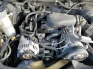 ✅ 1998 Chevrolet S-10 LS • VIN: 1GCCS19X6W8153845 • Лот: 84517964. Опубликован ранее на Copart с пробегом 83 346 миль. Бесплатный доступ к архиву аукционных продаж из США и подробный отчёт об истории автомобиля на DreamBid. Изображение 15.