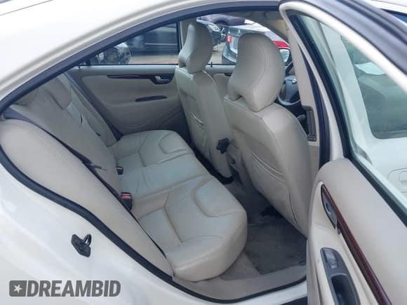 ✅ 2002 Volvo S60 • VIN: YV1RS58D722119218 • Lot: 42697182. Listed on IAAI with 144,638 mi. Free auction sales archive from the USA and detailed vehicle history report at DreamBid. Image 8.