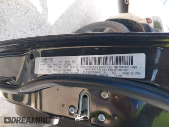 2019 Ram 1500 Tradesman with VIN 1C6RR7FG7KS544052, listed as a IAAI auction lot 42756574 with 93,382 mi miles and . Bid and sale history available at DreamBid. Image 9.